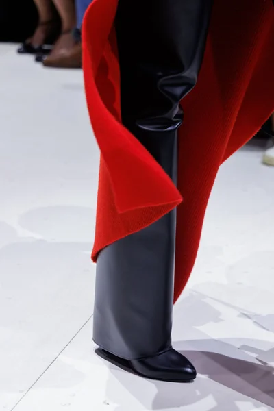 Look 98